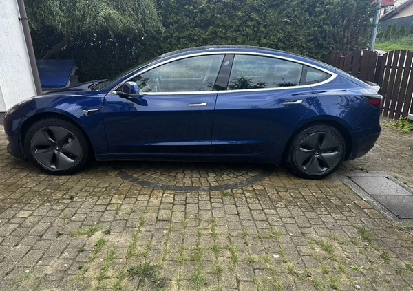 Tesla Model 3 cena 111000 przebieg: 80000, rok produkcji 2019 z Zbąszyń małe 29